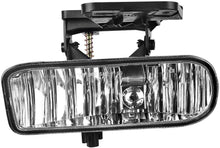 Cargar imagen en el visor de la galería, 1999-2002 GMC Sierra/2000-2006 GMC Yukon Par Fog Lights Fondo Cromado (Chofer & Pasajero) - PAL Auto Parts