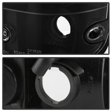 Cargar imagen en el visor de la galería, 2001-2004 Toyota Tacoma Focos Traseros Fondo Negro (Chofer & Pasajero) - PAL Auto Parts