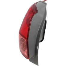 Cargar imagen en el visor de la galería, 2003-2008 TOYOTA MATRIX PAR FOCOS TRASEROS FONDO CROMADO (CHOFER & PASAJERO) - PAL Auto Parts