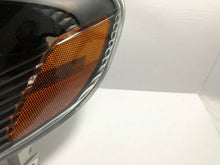 Cargar imagen en el visor de la galería, 2003-2008 Toyota Corolla Par Focos Fondo Negro (Chofer & Pasajero) - PAL Auto Parts