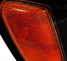 Cargar imagen en el visor de la galería, 2000-2004 Toyota Tundra Par Focos Fondo Negro (Chofer & Pasajero) - PAL Auto Parts