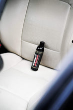Cargar imagen en el visor de la galería, Shine Armor Protector de cuero limpiador y acondicionador para sofás, interior del coche, ropa, muebles, interiores de automóviles, zapatos, bolsos, bolsos, bolsos, sofás, asientos de coche, volante. - PAL Auto Parts
