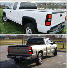 Cargar imagen en el visor de la galería, 1999-2006 Chevy Silverado Par Focos Traseros LED Fondo Negro Smoke (Chofer &amp; Pasajero) - PAL Auto Parts
