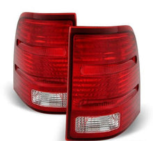 Cargar imagen en el visor de la galería, 2002-2005 Ford Explorer Par Focos Traseros Fondo Cromado (Chofer &amp; Pasajero) - PAL Auto Parts

