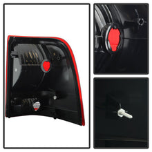 Cargar imagen en el visor de la galería, 2002-2005 Ford Explorer Par Focos Traseros Fondo Cromado (Chofer &amp; Pasajero) - PAL Auto Parts
